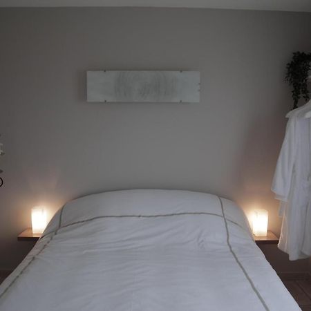 Au Doux Repos Bed and Breakfast Lucbardez-et-Bargues Eksteriør billede