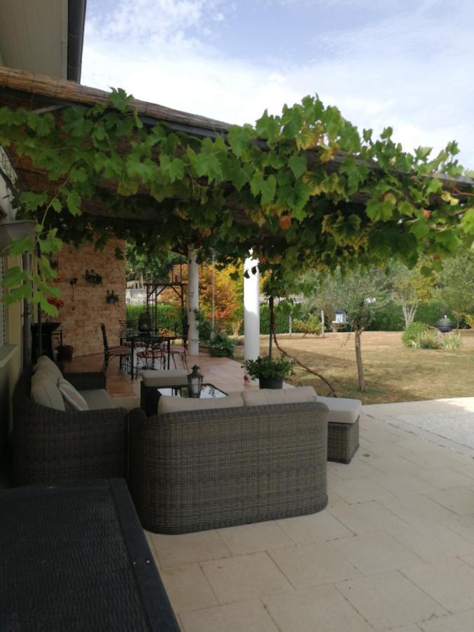 Au Doux Repos Bed and Breakfast Lucbardez-et-Bargues Eksteriør billede